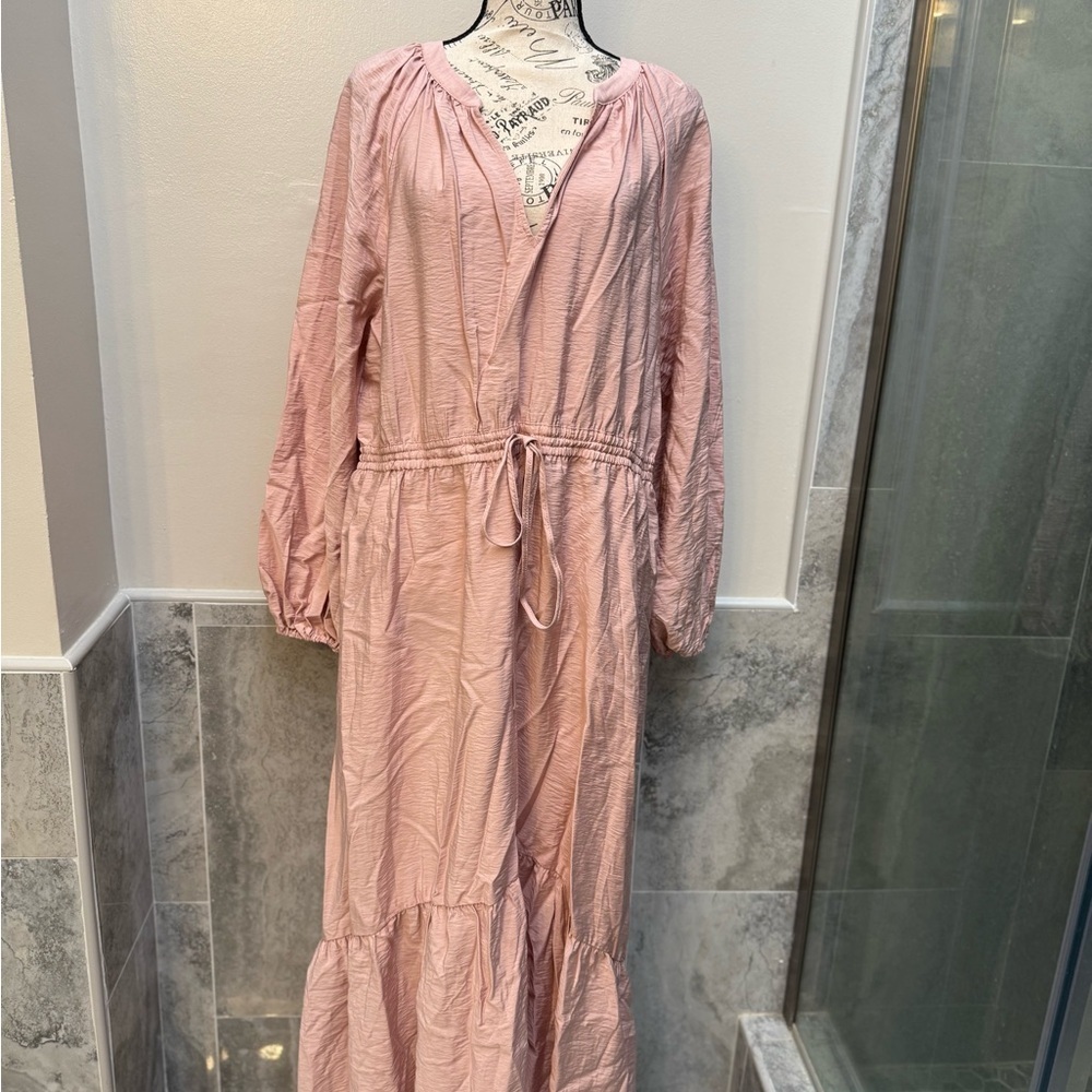 A New Day Dress with Bishop Sleeves and V-Neck - Picture 4 of 6